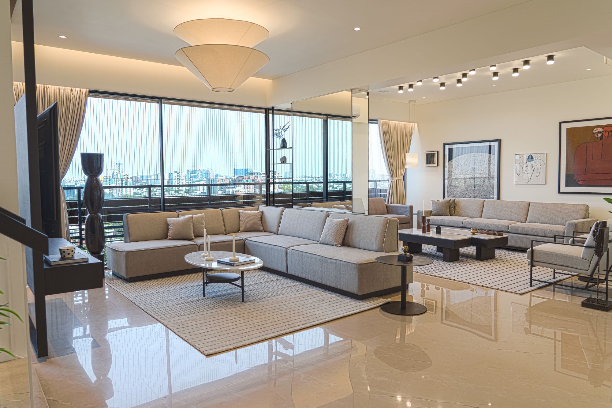 Luxury 2